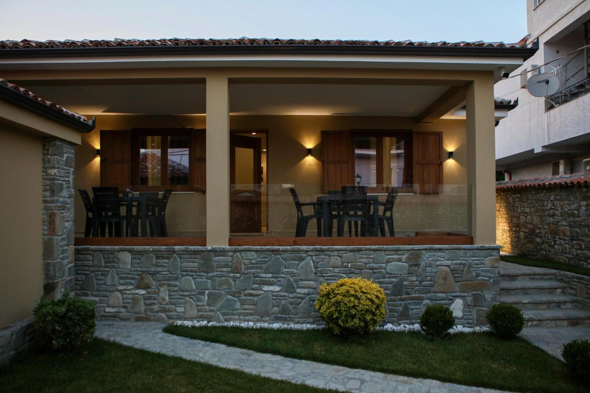 Villa Zoi A Stay To Remember I Located Inside The Castle Of Elbasan, On A Historic Roman Road Via Egnatia I Homemade Breakfast Exteriér fotografie