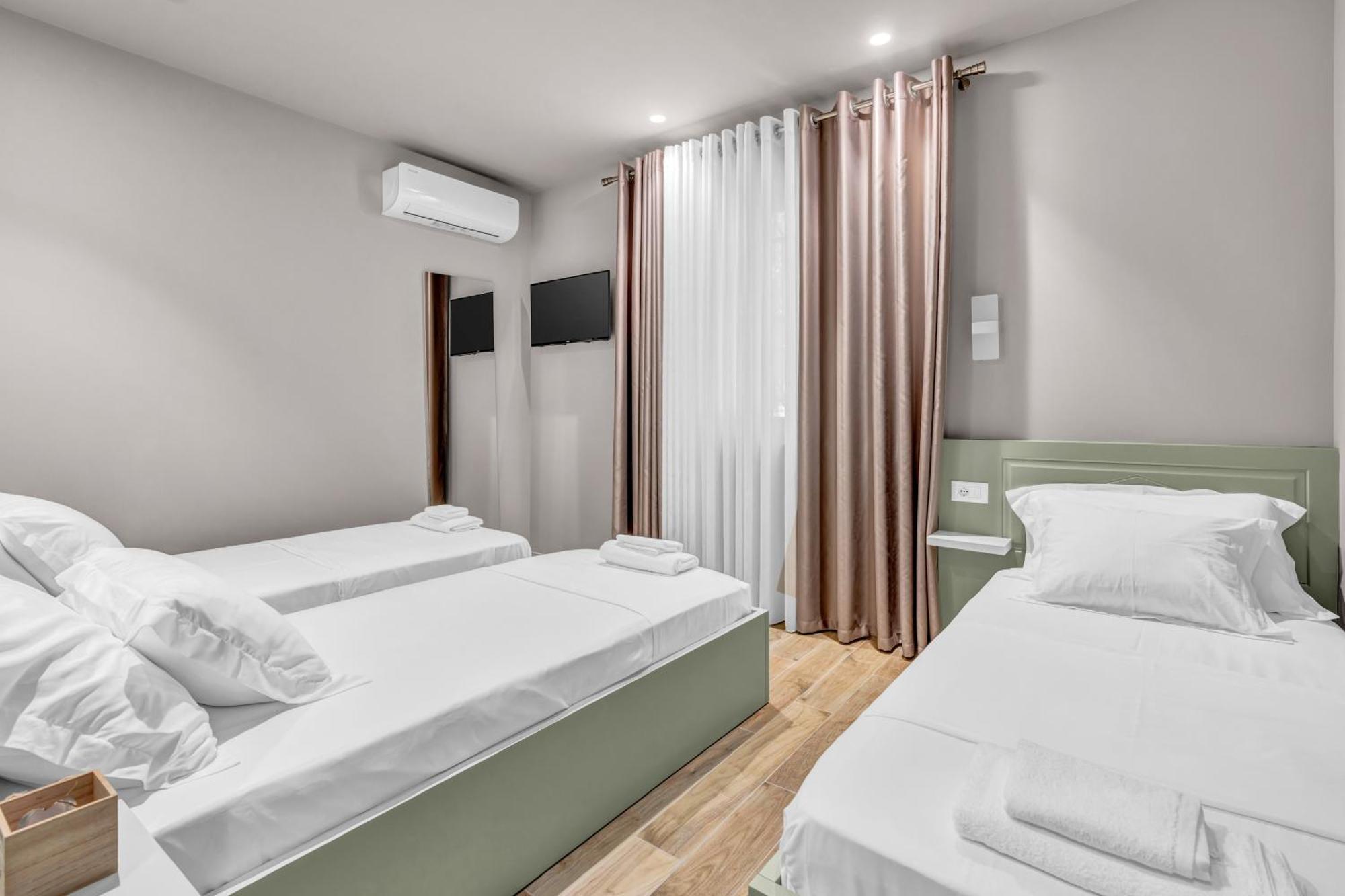 Villa Zoi A Stay To Remember I Located Inside The Castle Of Elbasan, On A Historic Roman Road Via Egnatia I Homemade Breakfast Exteriér fotografie