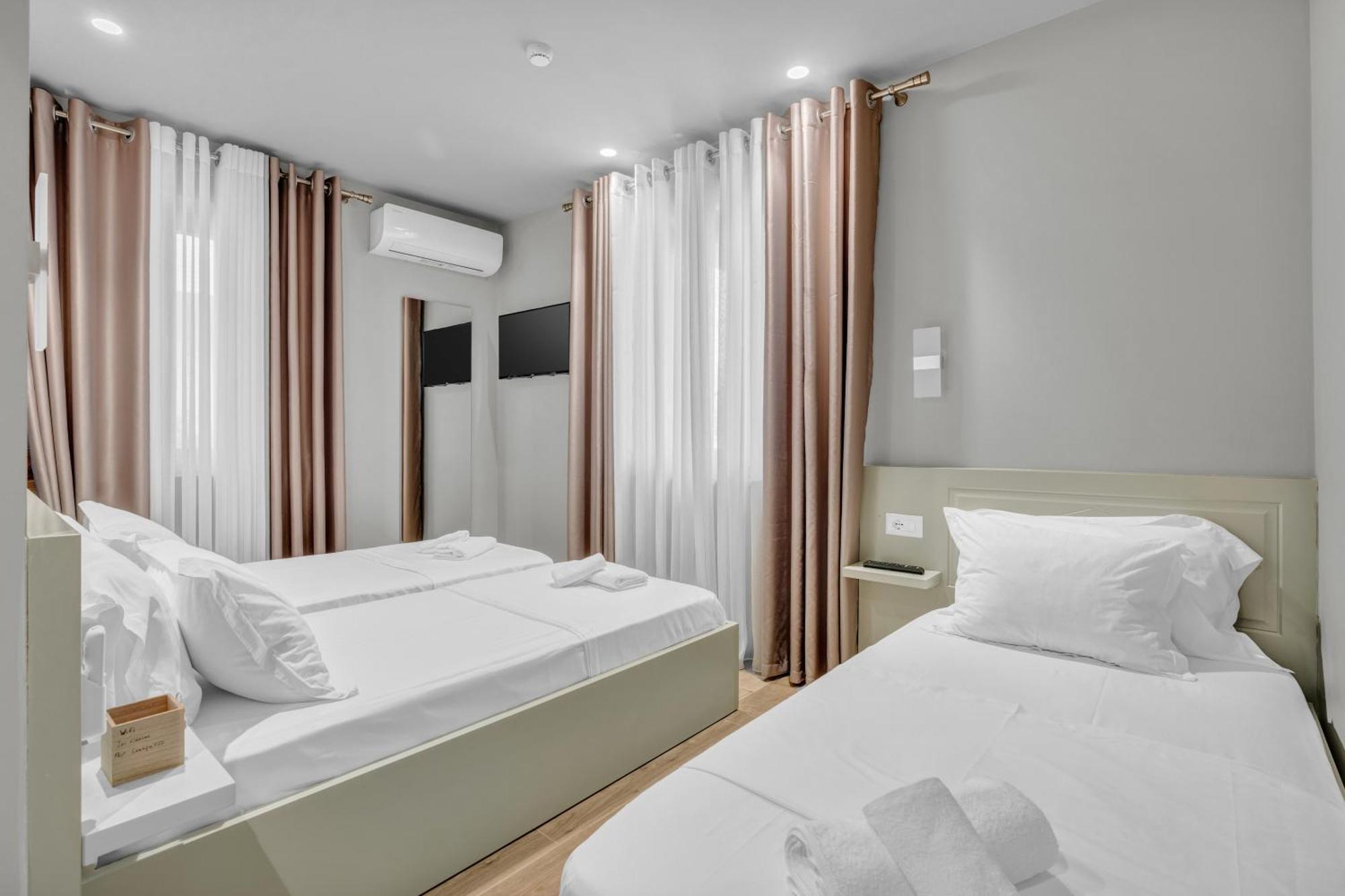Villa Zoi A Stay To Remember I Located Inside The Castle Of Elbasan, On A Historic Roman Road Via Egnatia I Homemade Breakfast Exteriér fotografie