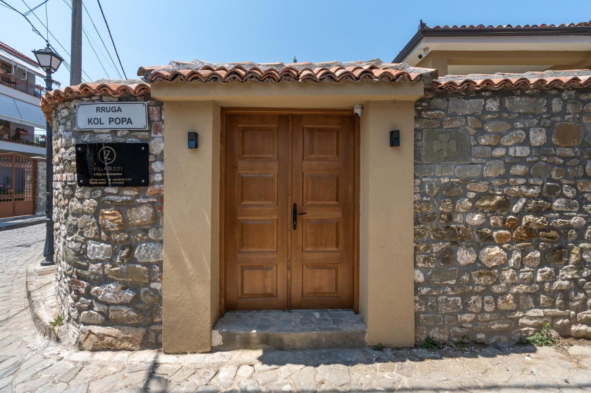 Villa Zoi A Stay To Remember I Located Inside The Castle Of Elbasan, On A Historic Roman Road Via Egnatia I Homemade Breakfast Exteriér fotografie