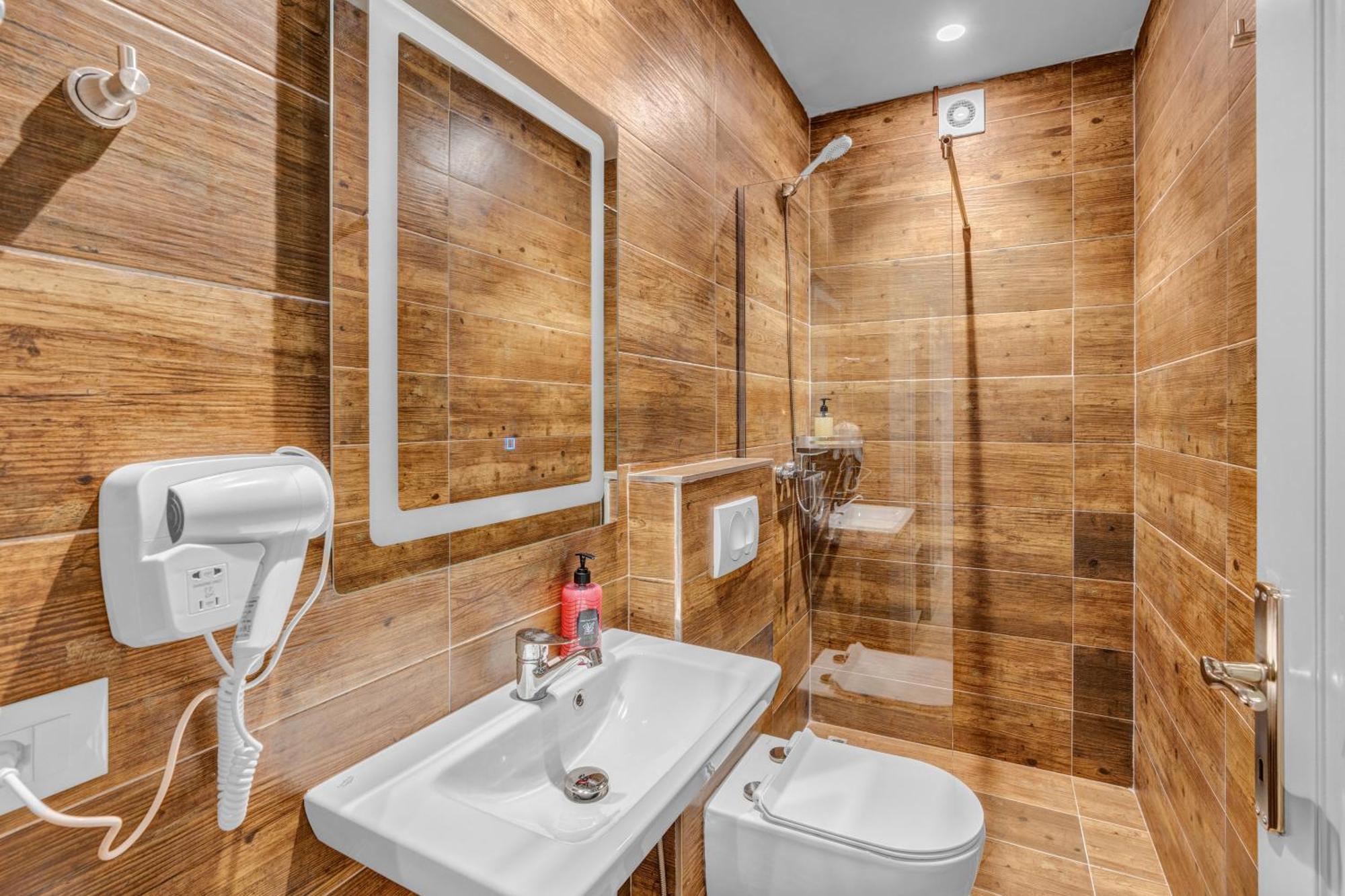 Villa Zoi A Stay To Remember I Located Inside The Castle Of Elbasan, On A Historic Roman Road Via Egnatia I Homemade Breakfast Exteriér fotografie