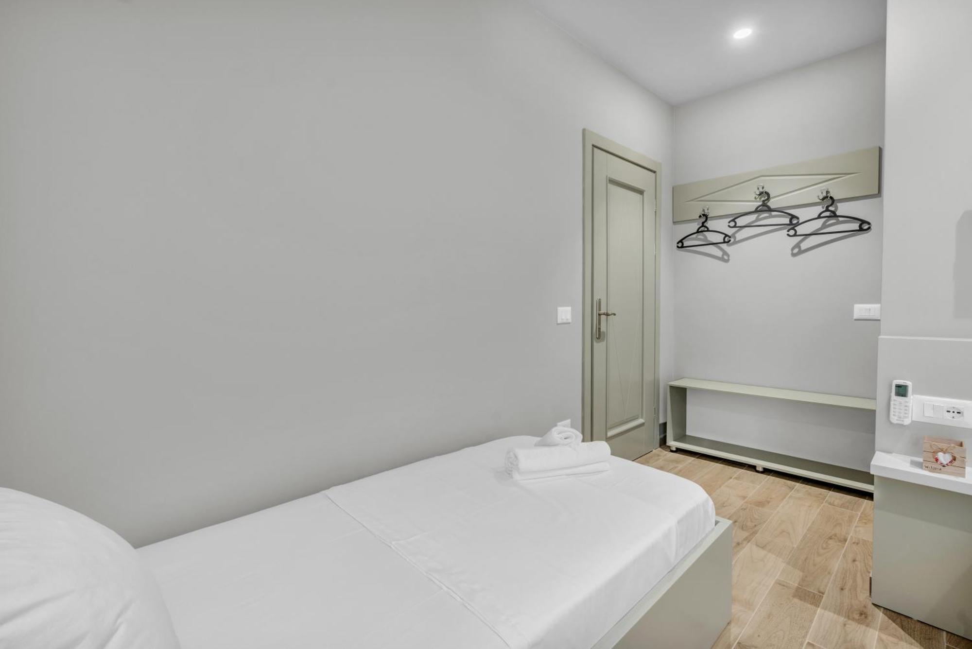 Villa Zoi A Stay To Remember I Located Inside The Castle Of Elbasan, On A Historic Roman Road Via Egnatia I Homemade Breakfast Exteriér fotografie